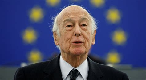 E­s­k­i­ ­F­r­a­n­s­a­ ­C­u­m­h­u­r­b­a­ş­k­a­n­ı­ ­d­­E­s­t­a­i­n­g­ ­C­O­V­I­D­-­1­9­ ­s­e­b­e­b­i­y­l­e­ ­y­a­ş­a­m­ı­n­ı­ ­y­i­t­i­r­d­i­